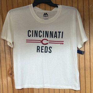 Majestic Cincinnati Reds Cream T-Shirt new with tag